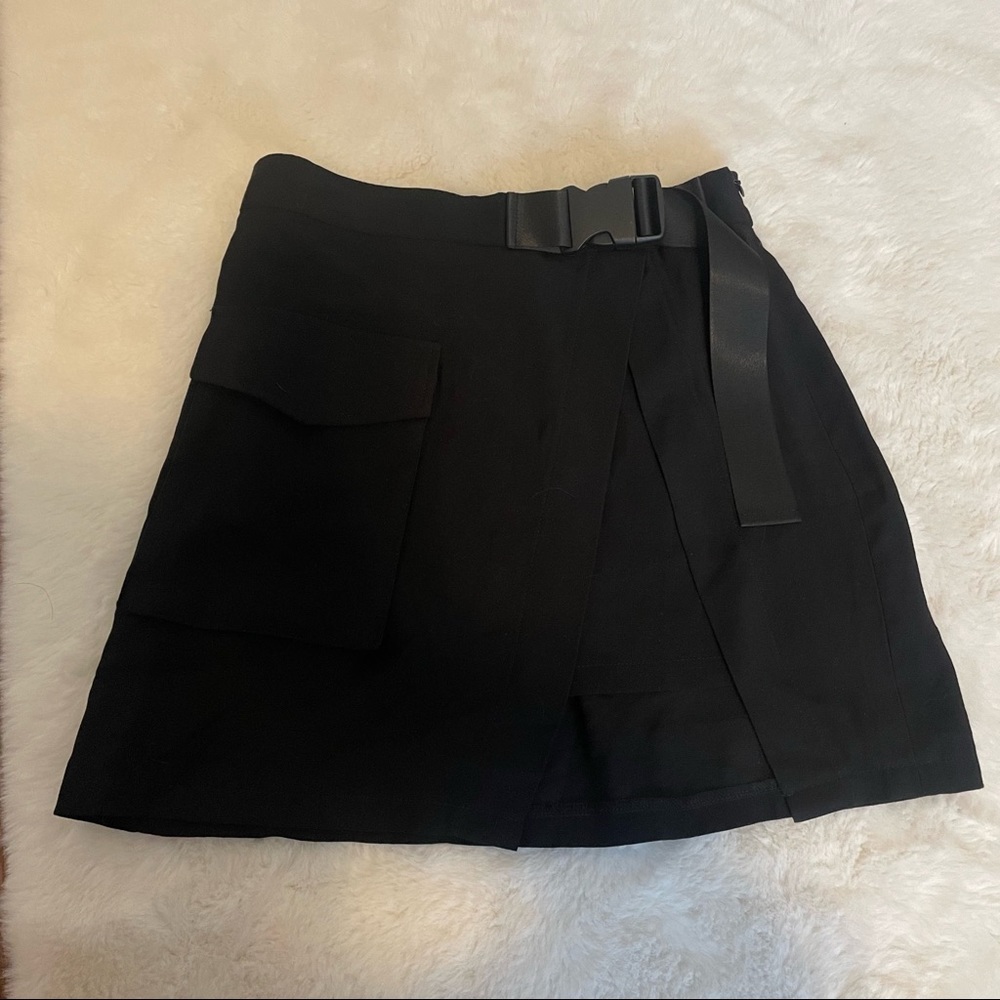 3/$25💎 Blush Mark Black Skirt